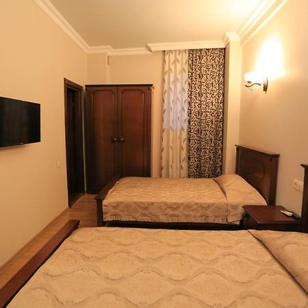 Eiffel Hotel Batumi Eksteriør bilde