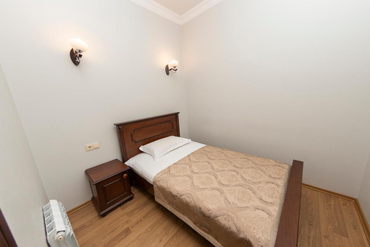 Eiffel Hotel Batumi Eksteriør bilde