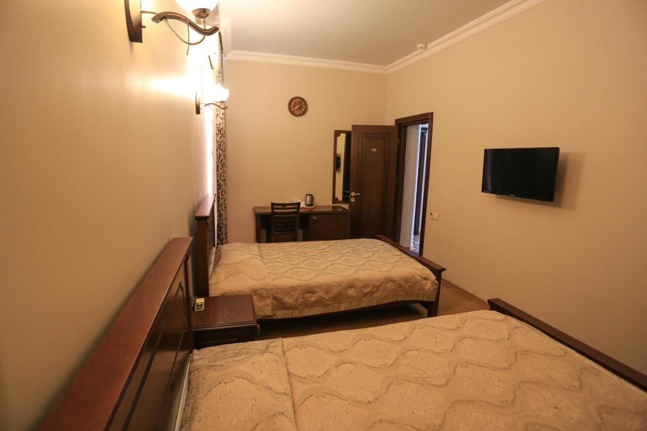 Eiffel Hotel Batumi Eksteriør bilde