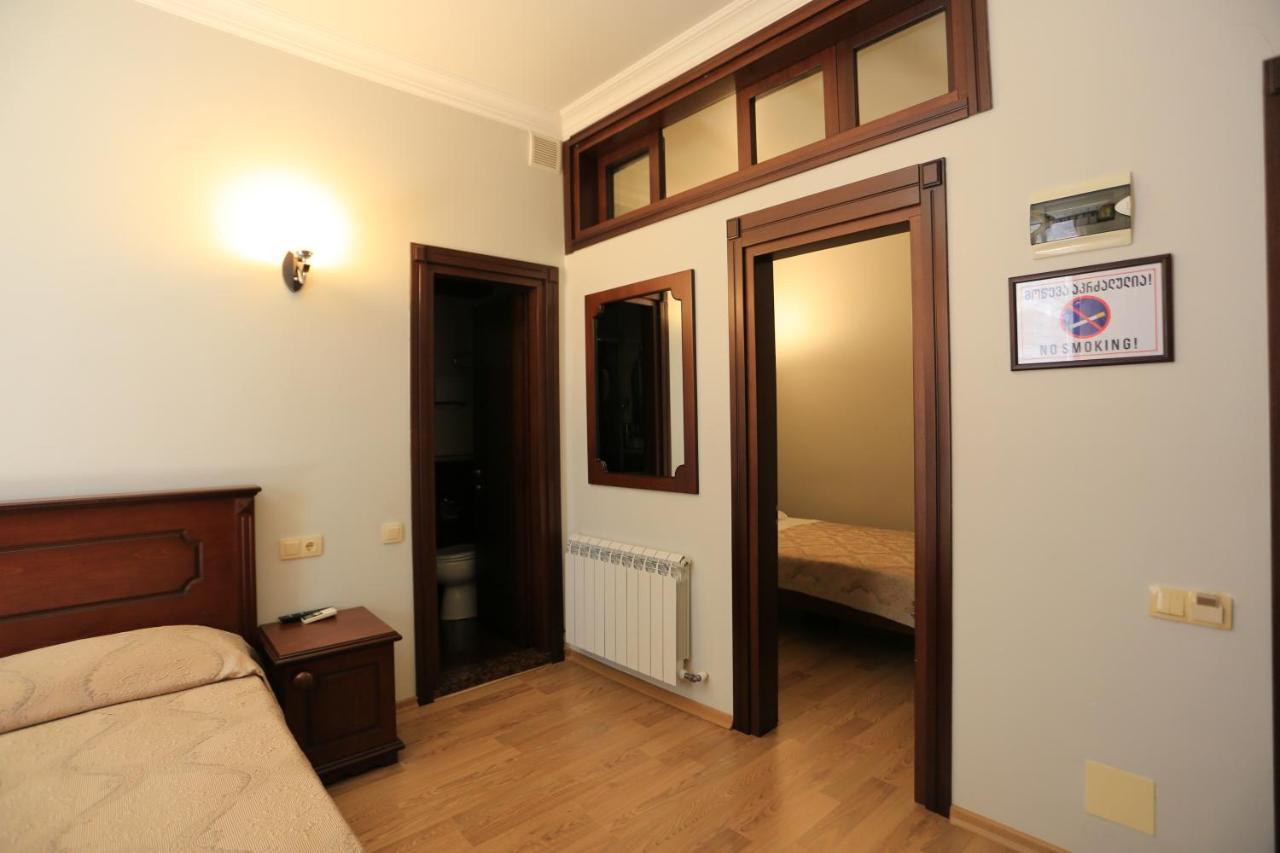 Eiffel Hotel Batumi Eksteriør bilde