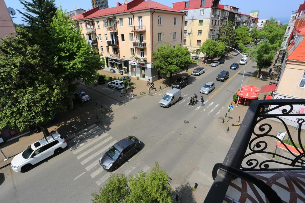 Eiffel Hotel Batumi Eksteriør bilde